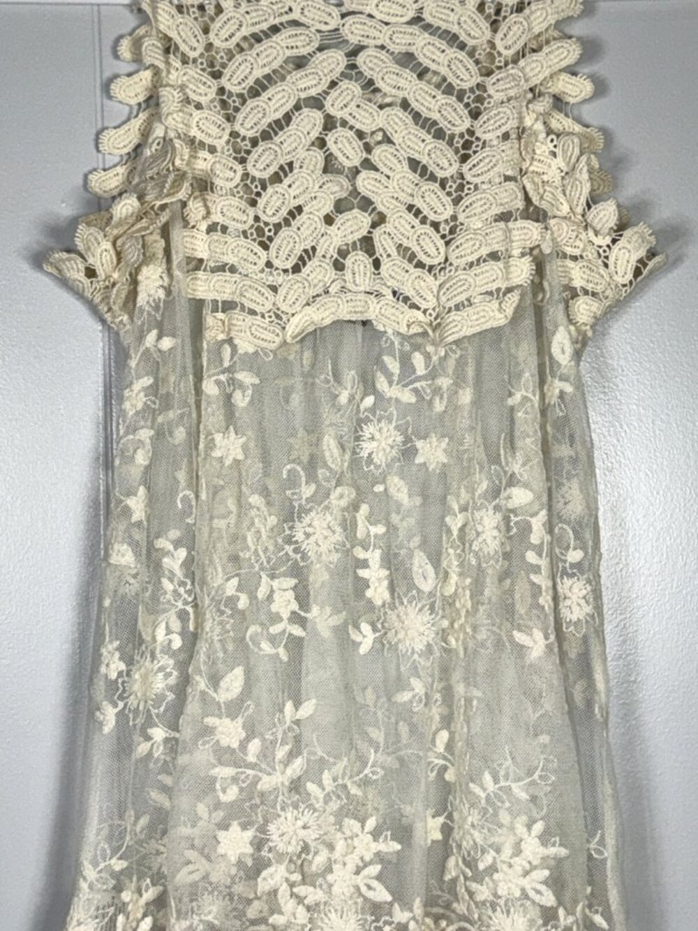 Cleo Apparel Lace Boho Floral Embroidered Scalloped Sheer Tank Top Blouse Top L - Picture 7 of 9